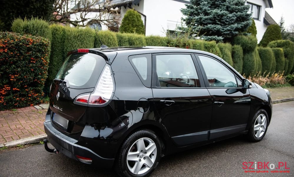 2012' Renault Scenic photo #4