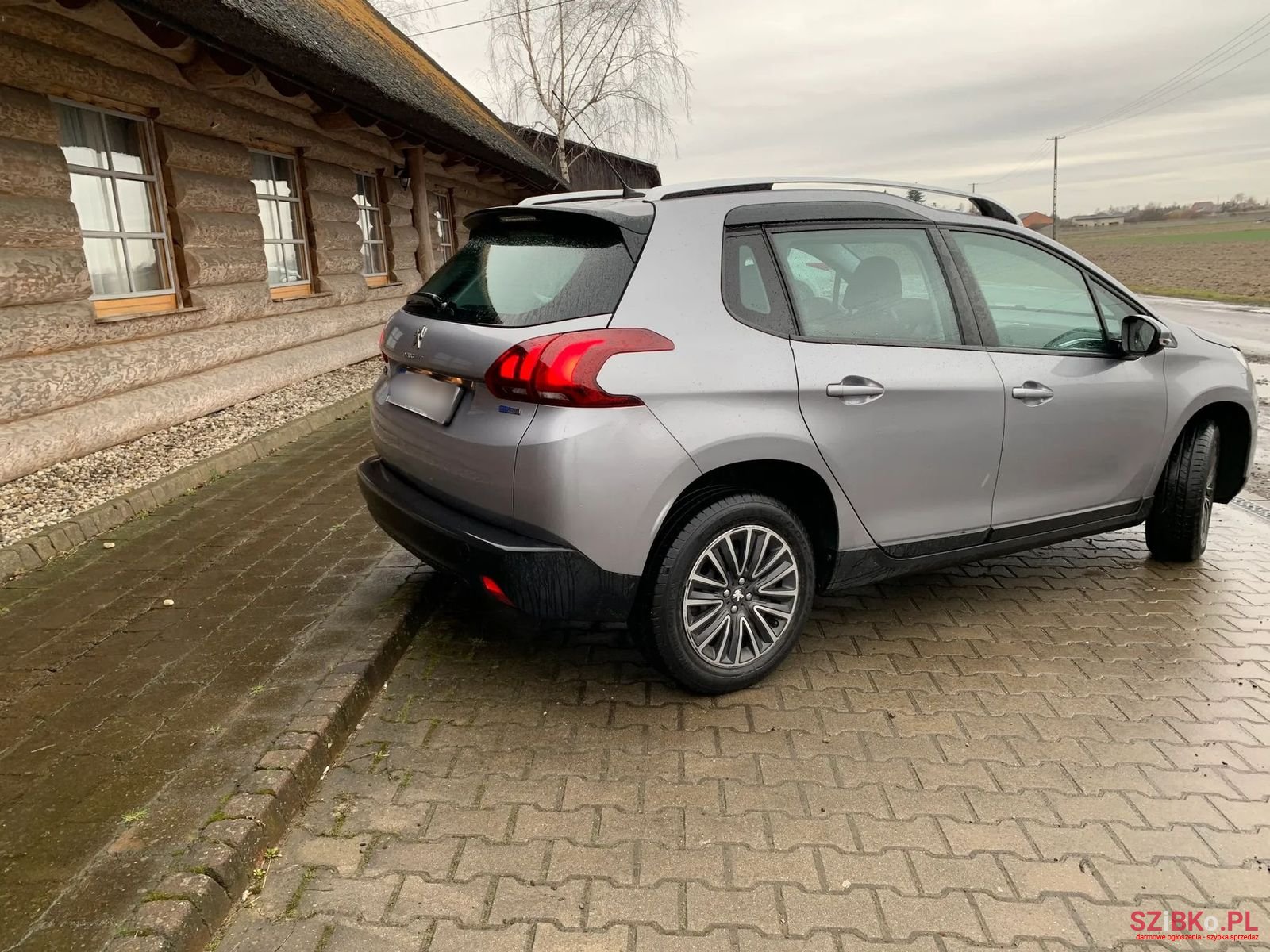 2016' Peugeot 2008 photo #5