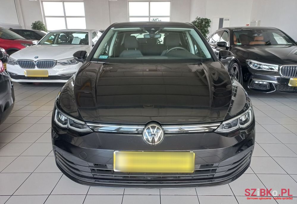 2022' Volkswagen Golf photo #2