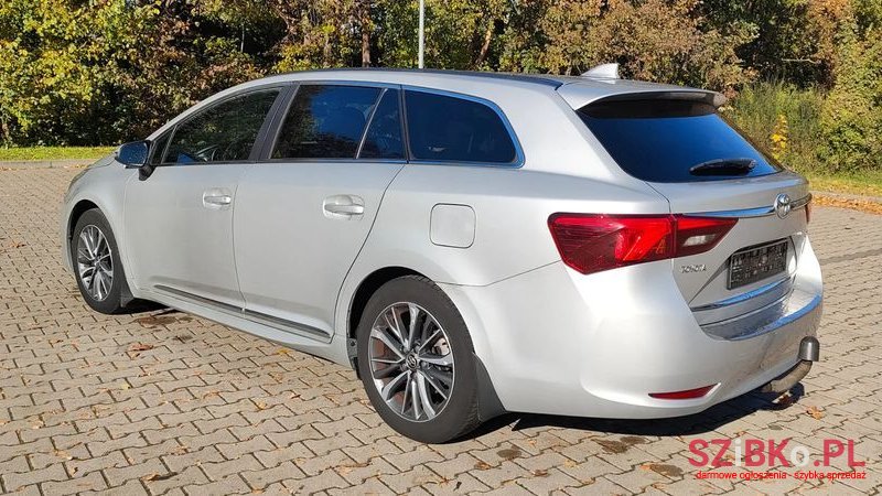 2015' Toyota Avensis photo #4