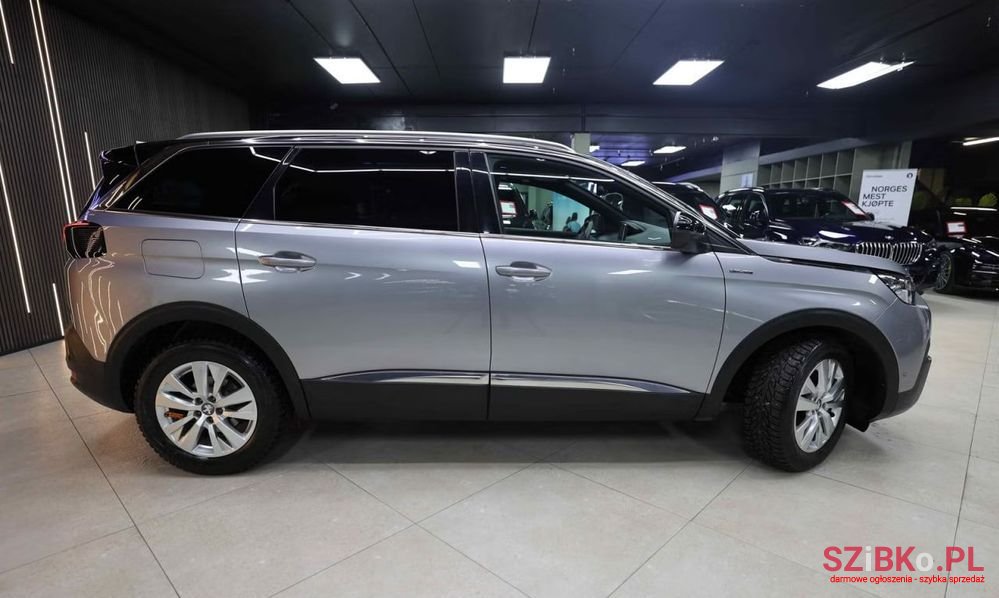 2019' Peugeot 5008 Puretech photo #6