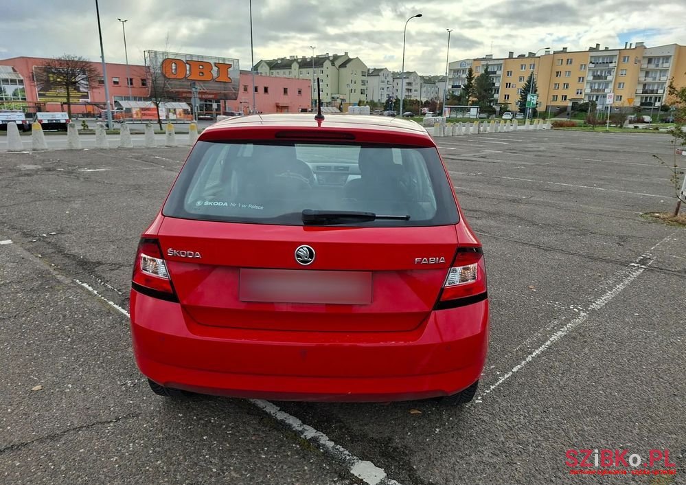 2017' Skoda Fabia 1.0 Ambition photo #3