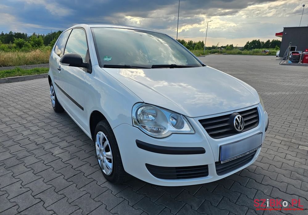 2009' Volkswagen Polo photo #2