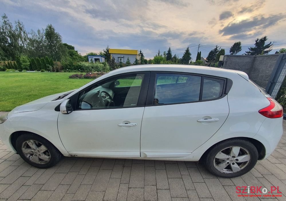 2009' Renault Megane photo #2