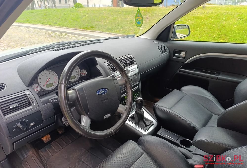 2004' Ford Mondeo photo #3