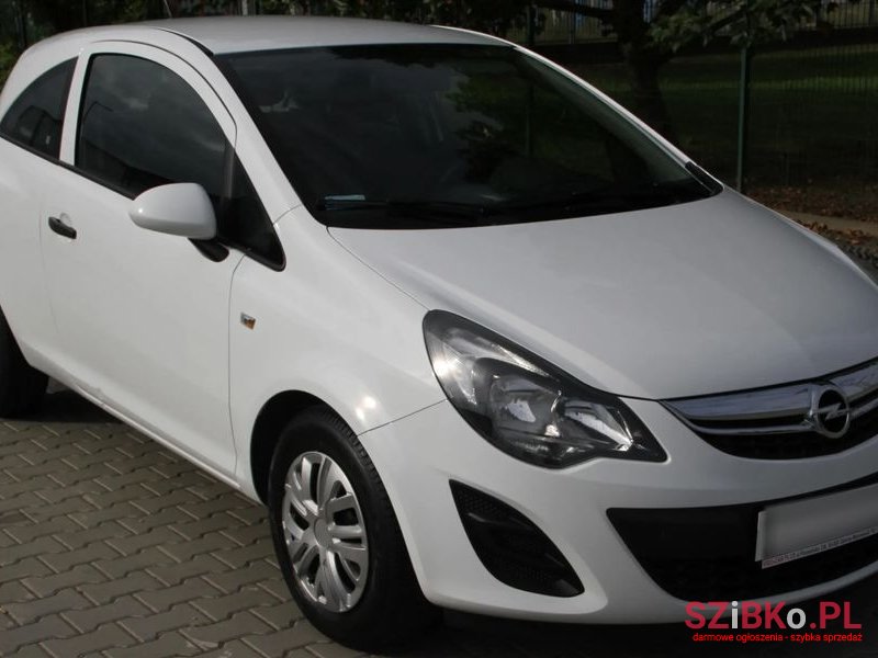 2014' Opel Corsa 1.2 16V Essentia photo #1