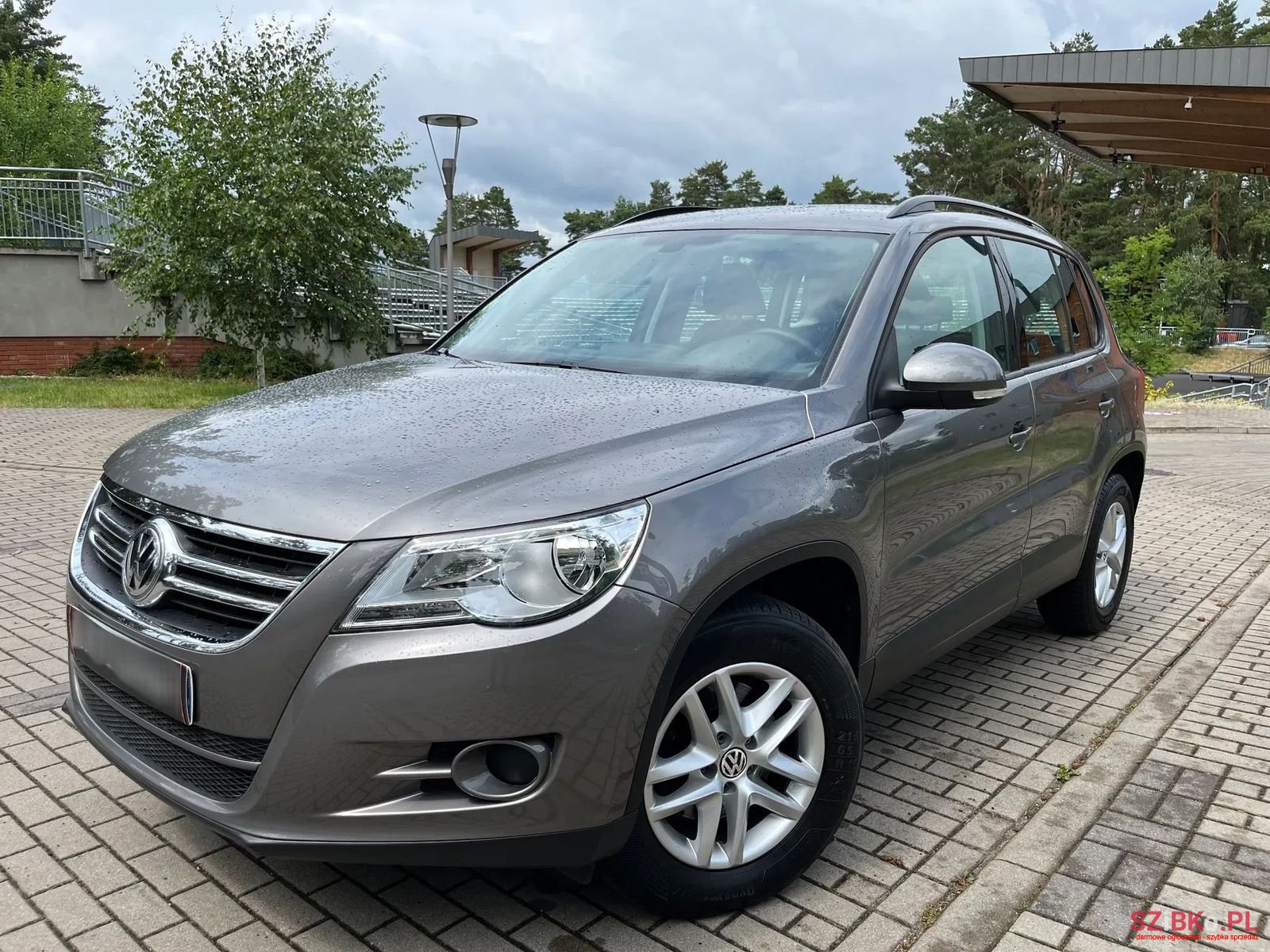 2010' Volkswagen Tiguan photo #3