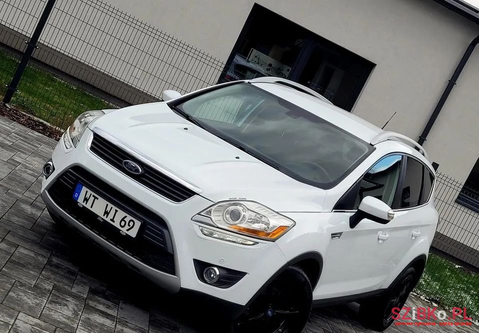2012' Ford Kuga photo #2