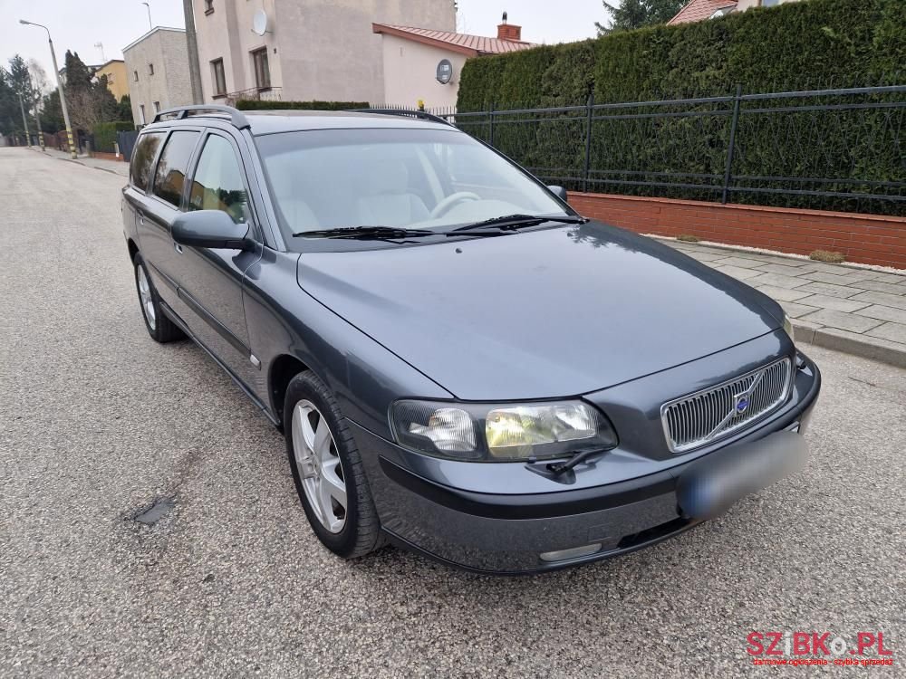 2003' Volvo V70 photo #2