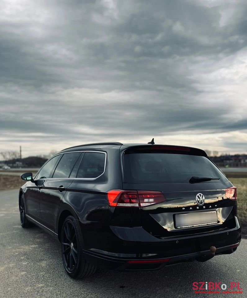 2020' Volkswagen Passat photo #5