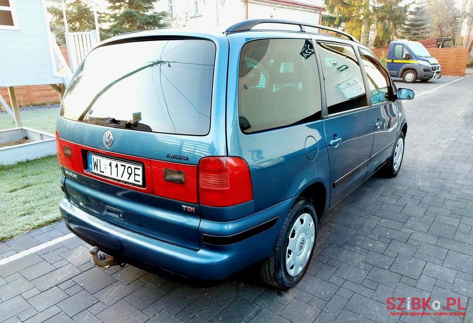 2002' Volkswagen Sharan photo #4