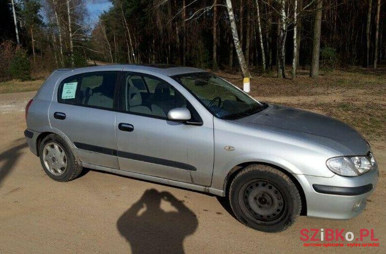 2000' Nissan Almera photo #1