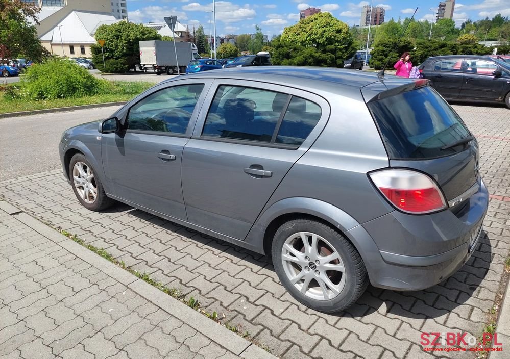 2005' Opel Astra 1.6 Elegance photo #5
