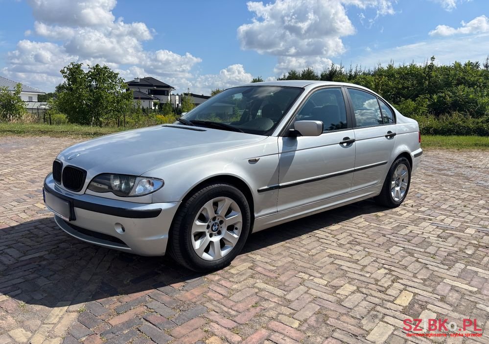 2004' BMW 3 Series 318D photo #1