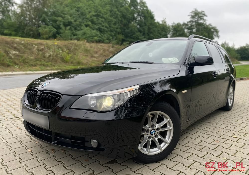 2005' BMW 5 Series 520D photo #1