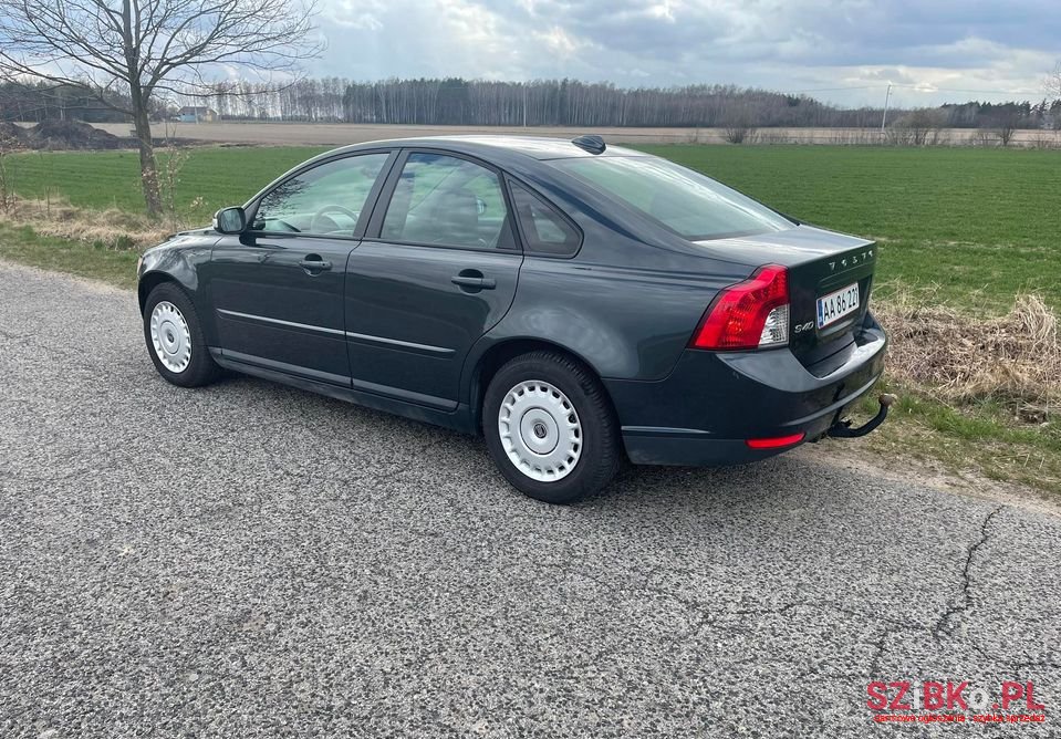 2008' Volvo S40 photo #5