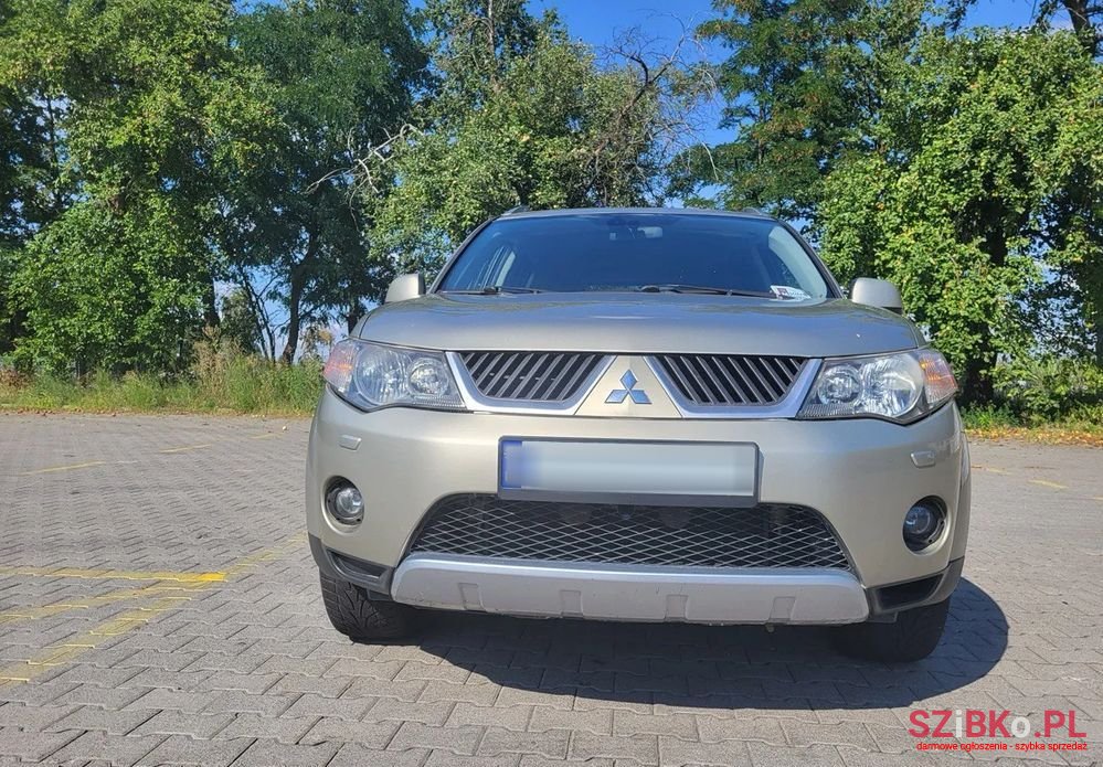 2008' Mitsubishi Outlander 2.4 Instyle Cvt photo #1