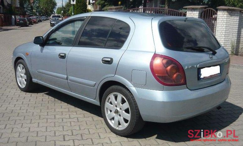 2005' Nissan Almera photo #1