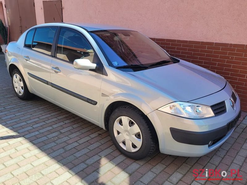 2005' Renault Megane photo #3