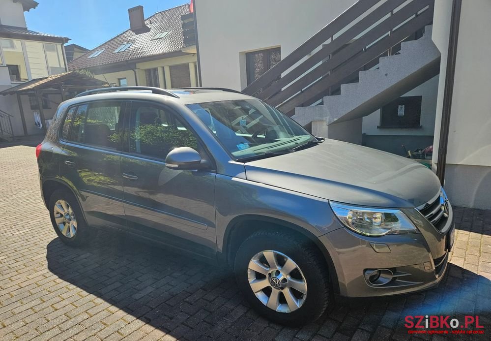 2009' Volkswagen Tiguan photo #6