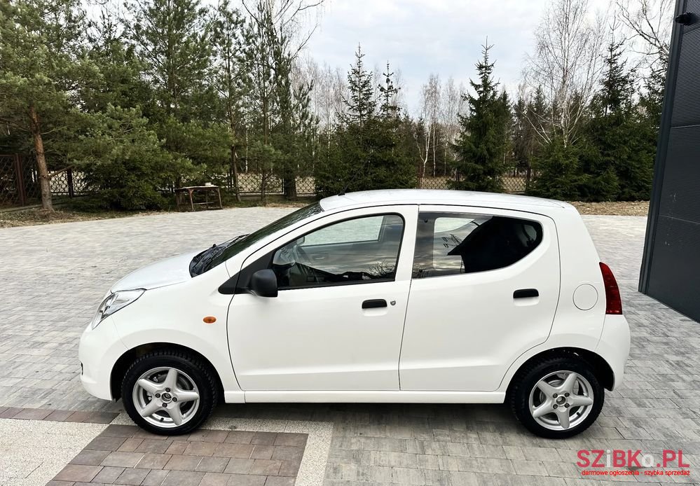 2010' Suzuki Alto 1.0 City photo #2