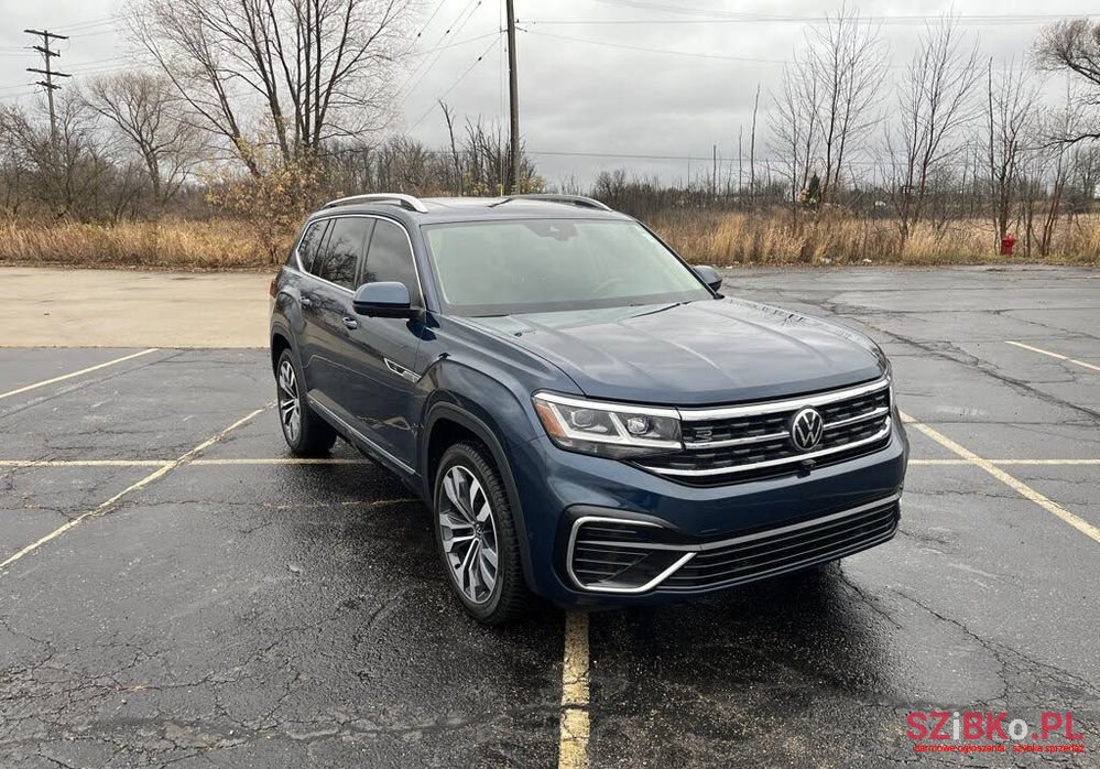 2021' Volkswagen Atlas photo #1