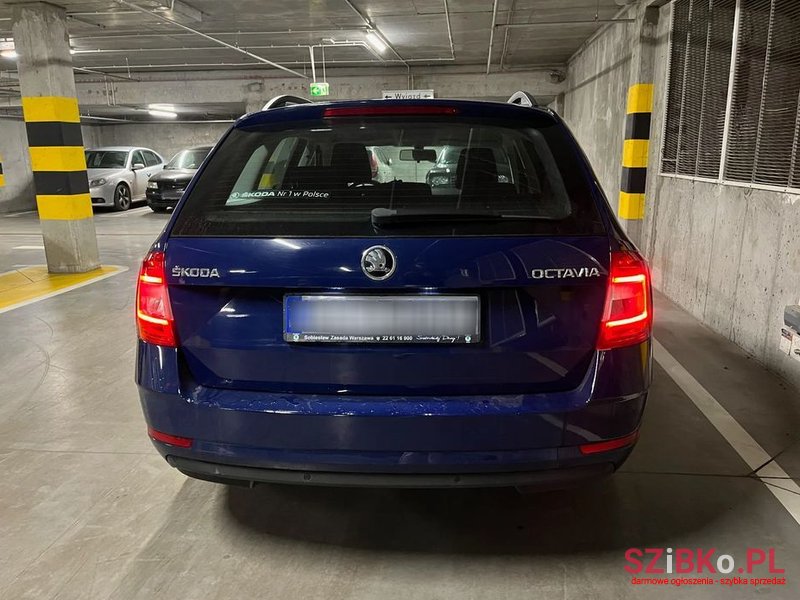 2017' Skoda Octavia 1.6 Tdi Ambition photo #4