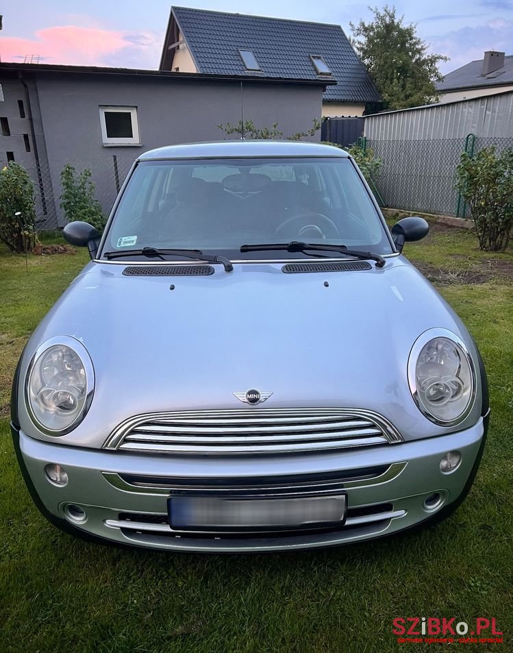 2005' MINI One Standard photo #2