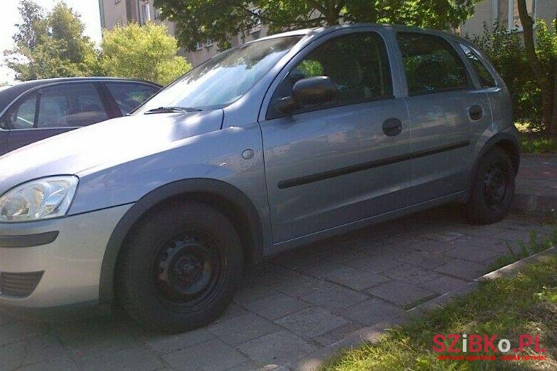 2004' Opel Corsa photo #1