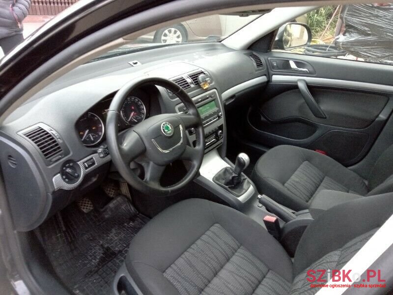 2009' Skoda Octavia photo #5