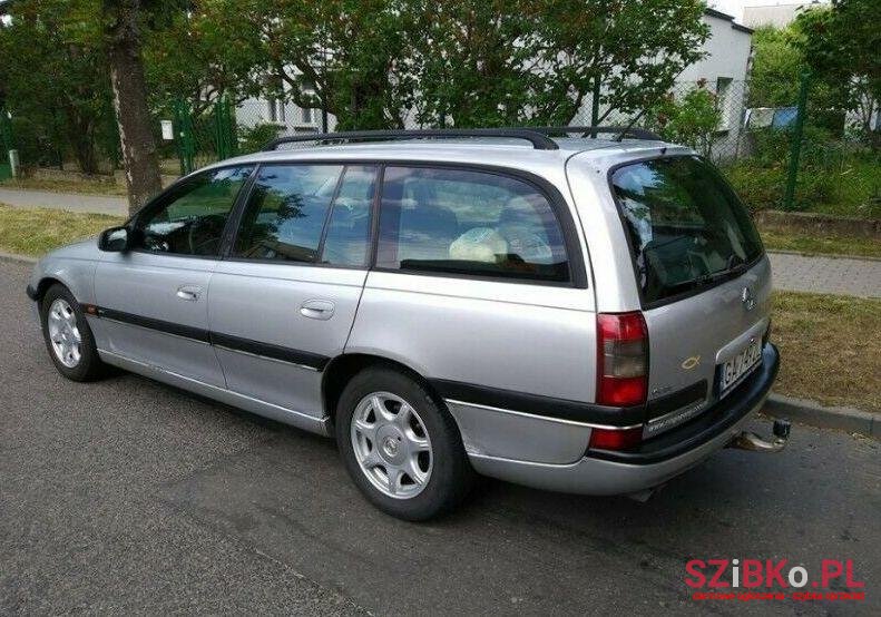1999' Opel Omega photo #1