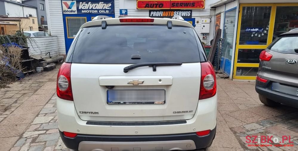 2011' Chevrolet Captiva 2.2 D Lt+ photo #2