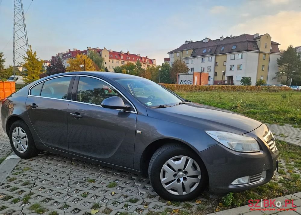 2011' Opel Insignia 2.0 Cdti photo #1