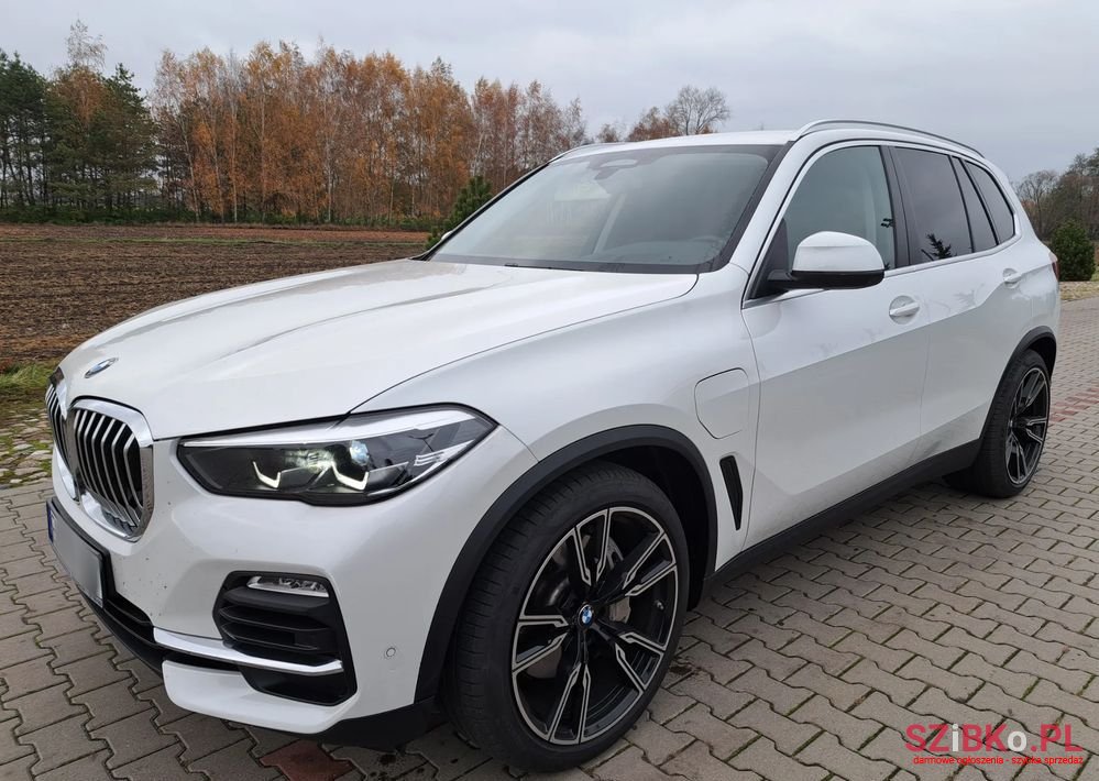 2020' BMW X5 Xdrive45E photo #1