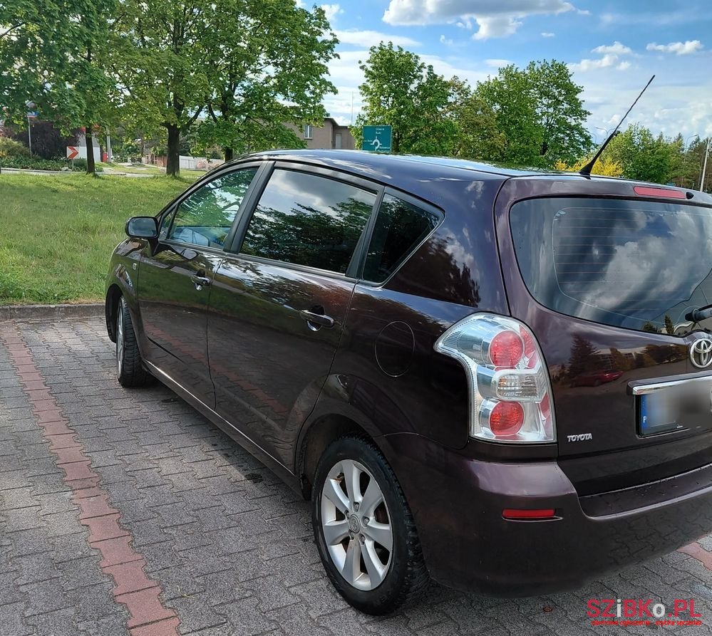 2007' Toyota Corolla Verso 1.8 Luna photo #2