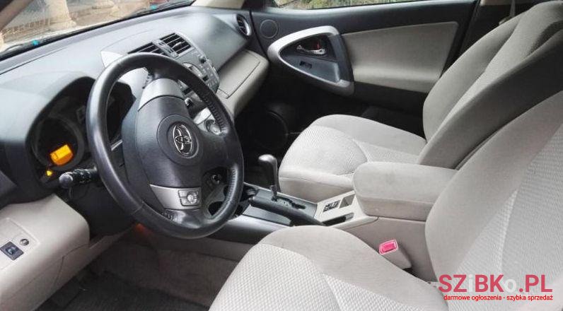 2007' Toyota Rav-4 photo #3