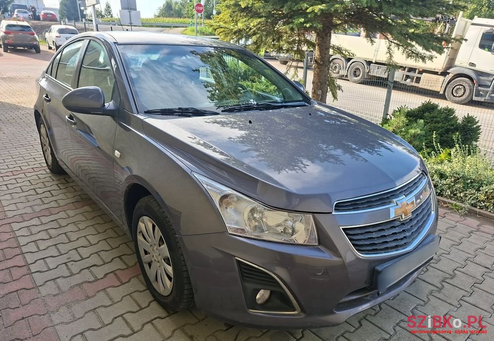 2012' Chevrolet Cruze 1.8 Ls (Klm) photo #3