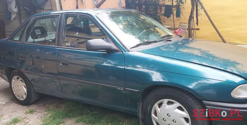 1995' Opel Astra photo #1
