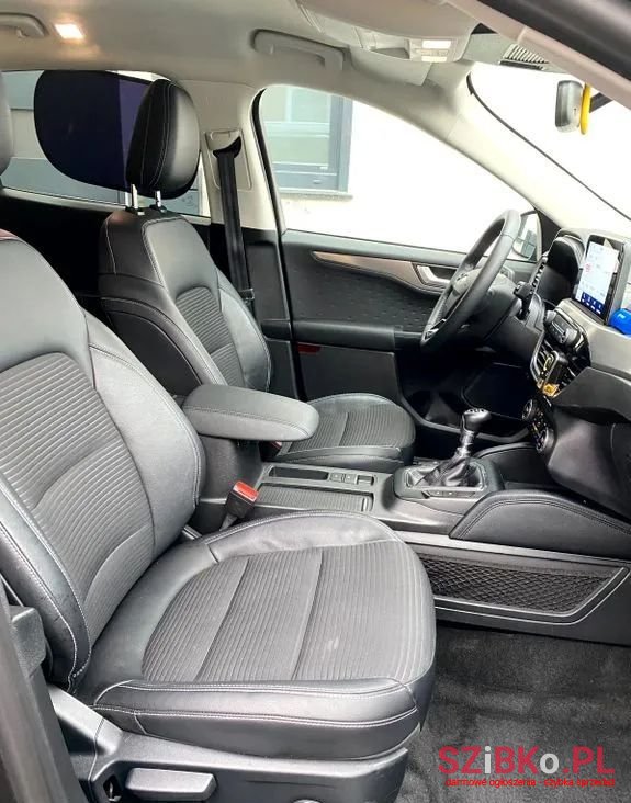 2016' Ford Kuga photo #6