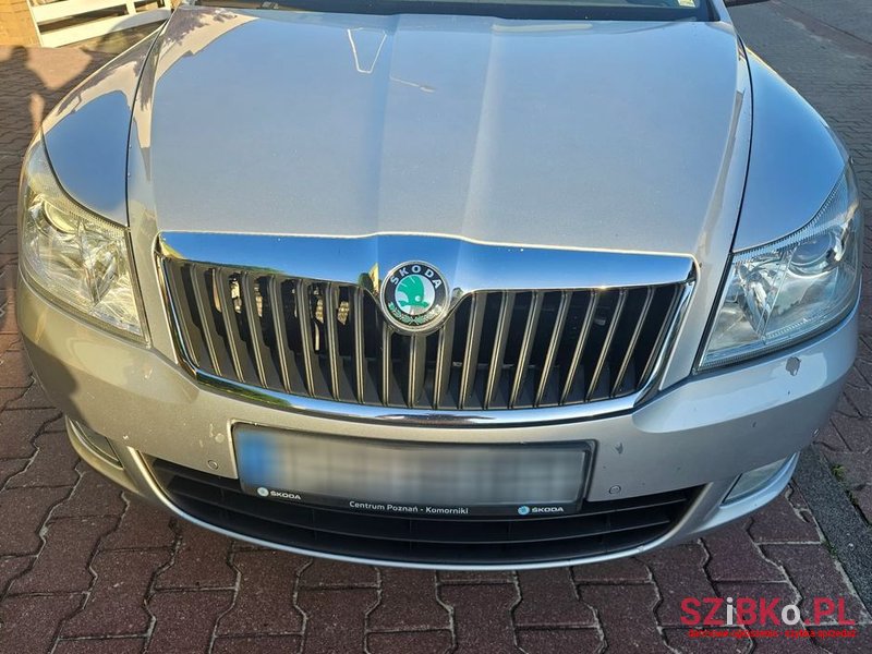 2012' Skoda Octavia 1.8 Tsi Ambition photo #5