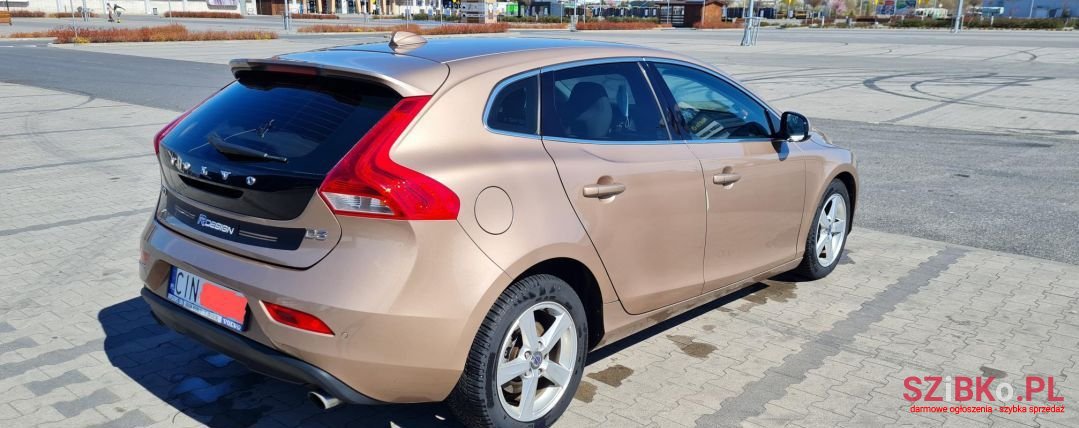 2014' Volvo V40 photo #3