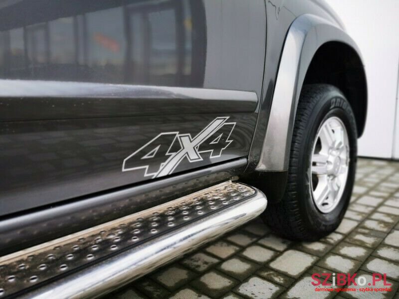 2012' Isuzu D-Max photo #5