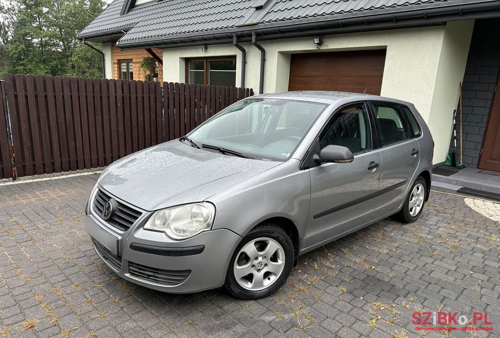 2007' Volkswagen Polo photo #6