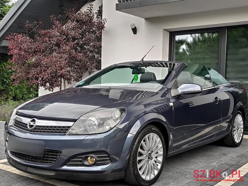 2007' Opel Astra photo #2