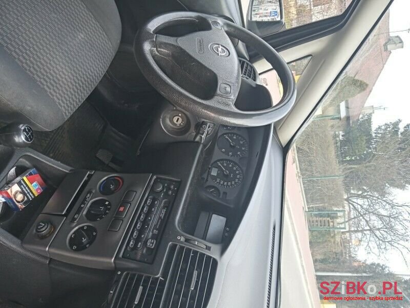 2003' Opel Zafira photo #2