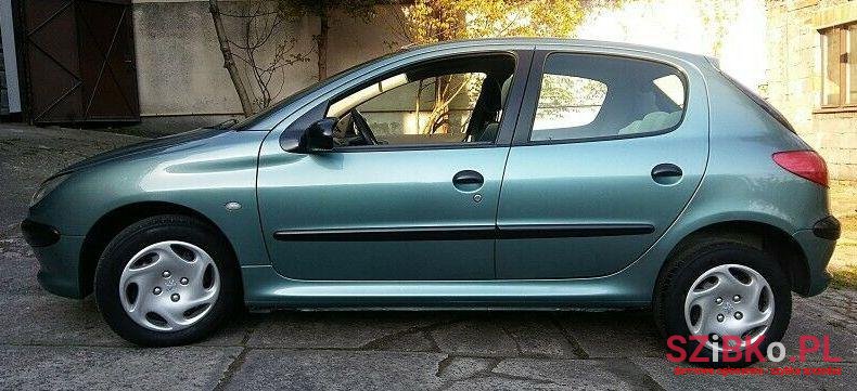 2002' Peugeot 206 photo #3