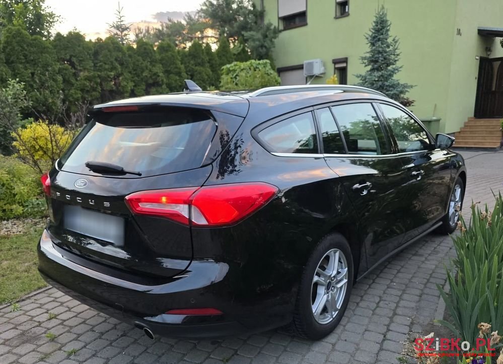 2020' Ford Focus photo #4