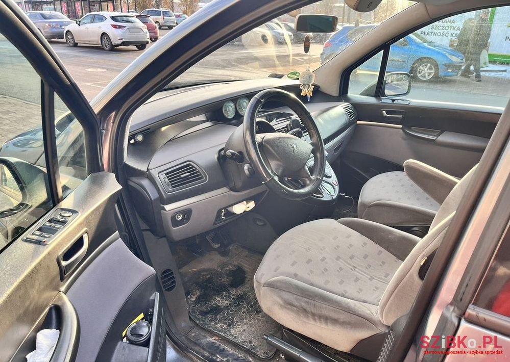 2005' Peugeot 807 photo #5