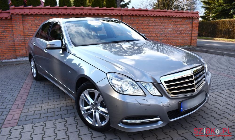 2012' Mercedes-Benz E-Class photo #1