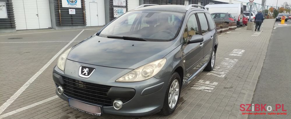 2005' Peugeot 307 1.6 Oxygo photo #2